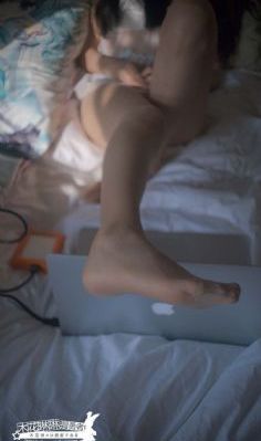 年轻的女闺蜜5_在线电影免费观看